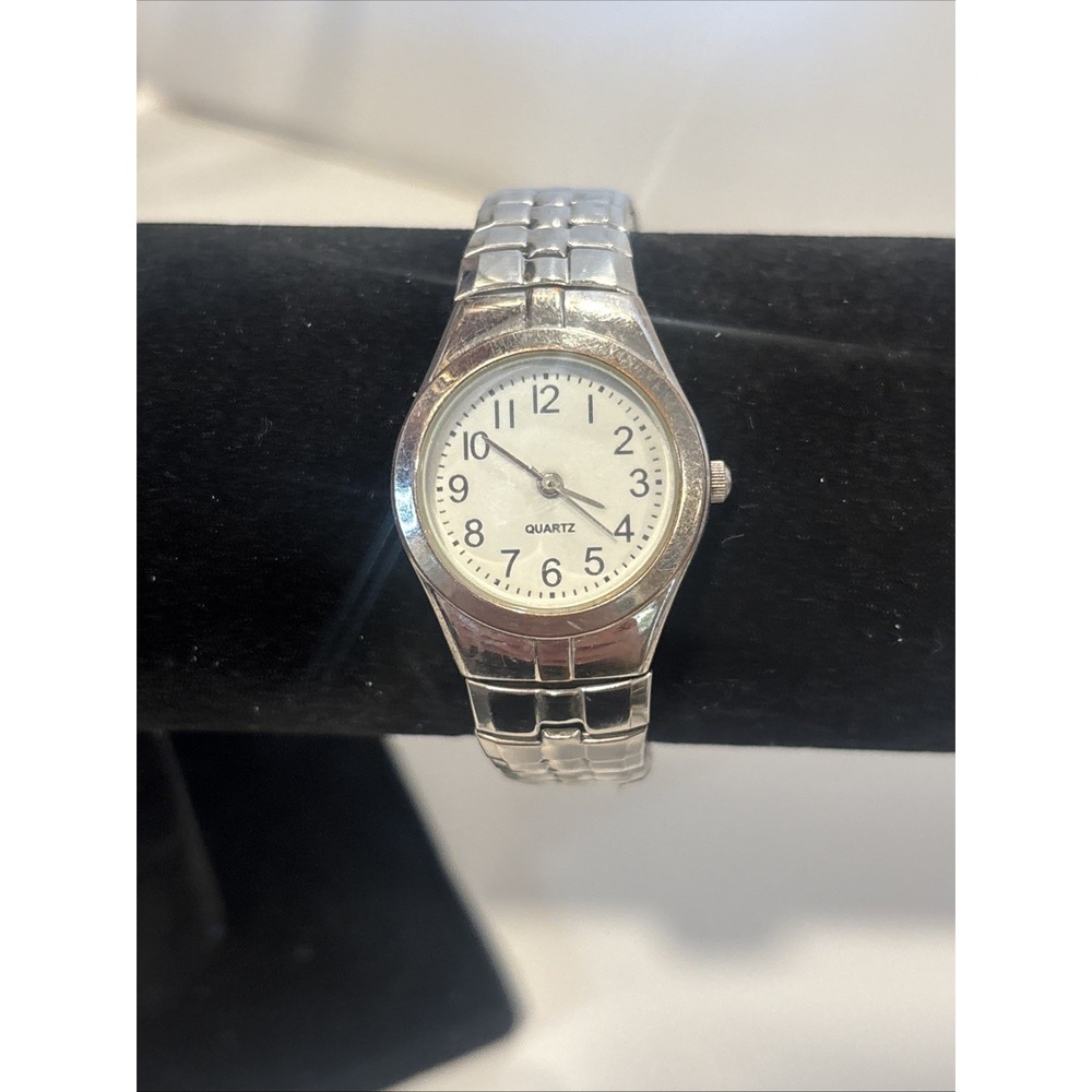 ACCUTIME WATCH CORP. WAC2006BL Quartz Analog Women's Watch Sz. 6 Untested